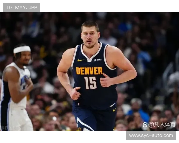 约基奇半场表现惊艳11投7中斩获17分10篮板5助攻1盖帽